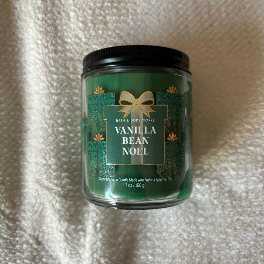 Bath & Body Works Vanilla Bean Noel Candle